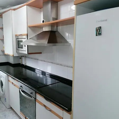 Apartamento Svb. Vistas, Piscina, Tenis. San Vicente De La Barquera